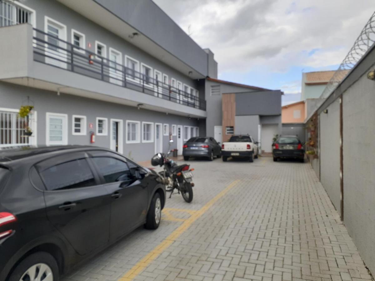 Loft4 Completo Ar Canais Assinat Garagem Internet Prox Aparecida E Industrias Daire Pindamonhangaba Dış mekan fotoğraf